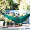 Hamak jednoosobowy turystyczny dla dzieci z karabinkami i linkami Ticket to the Moon Mini Hammock Set Dark Green TMMINI05